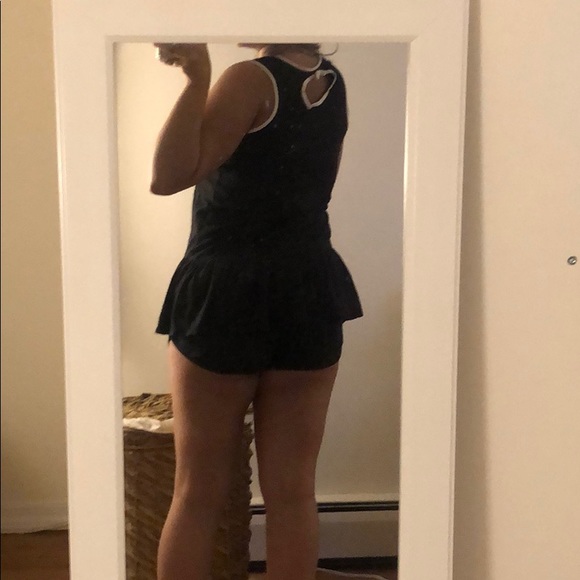 Black top - Picture 3 of 5